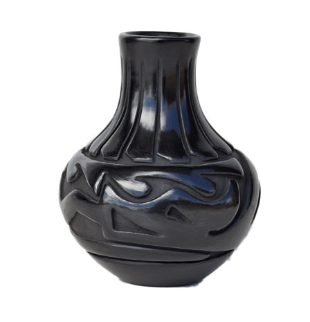 Denise Chavarria | Santa Clara Pueblo Vase | Penfield Gallery of Indian Arts | Albuquerque, New Mexico