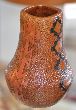 Lorraine Williams | Navajo Pot | Penfield Gallery of Indian Arts | Albuquerque, New Mexico